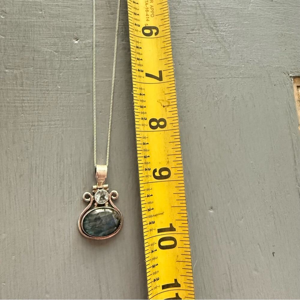 925 Sterling Silver Blue Topaz Labradorite Pendant Necklace
Preowned - Picture 7 of 12